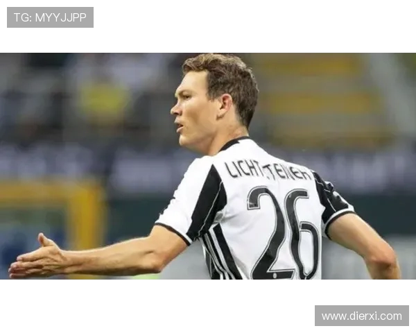 荷媒:勒沃库森瞄准费耶诺德后卫桑德勒